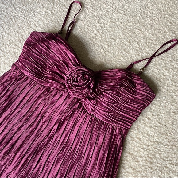Speechless Maroon Textured Strap Dress with Rose Sz S - Picture 2 of 4